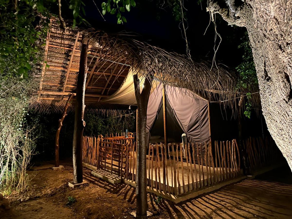 Ranakeliya Lodge - ยาลา ภายนอก รูปภาพ